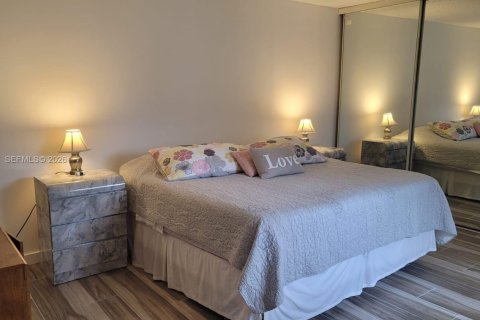 Townhouse in West Palm Beach, Florida 2 bedrooms, 114.83 sq.m. № 2066157 - photo 10