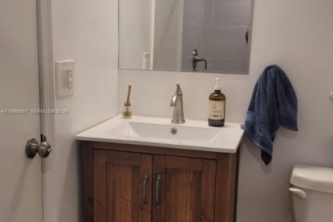 Townhouse in West Palm Beach, Florida 2 bedrooms, 114.83 sq.m. № 2066157 - photo 7