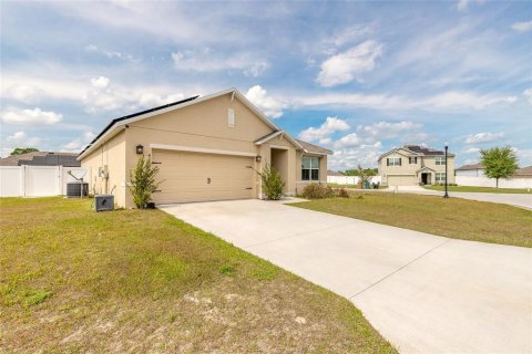 House in Ocala, Florida 3 bedrooms, 155.15 sq.m. № 1723518 - photo 32
