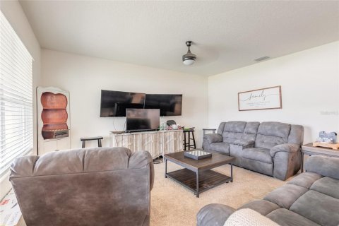 House in Ocala, Florida 3 bedrooms, 155.15 sq.m. № 1723518 - photo 40