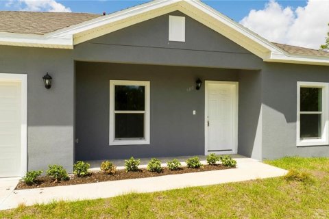 House in Palm Bay, Florida 4 bedrooms, 160.16 sq.m. № 1534656 - photo 2
