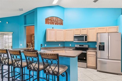 Villa ou maison à vendre à Deltona, Floride: 4 chambres, 195.09 m2 № 2285368 - photo 7