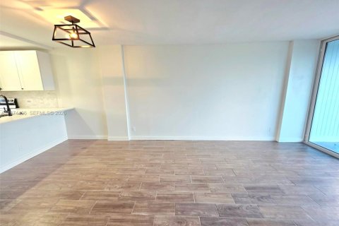 Copropriété à vendre à Oakland Park, Floride: 2 chambres, 90.58 m2 № 2041231 - photo 15