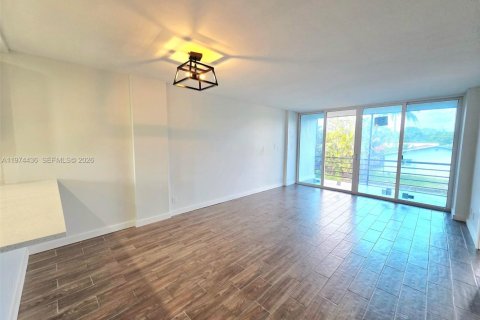 Copropriété à vendre à Oakland Park, Floride: 2 chambres, 90.58 m2 № 2041231 - photo 10