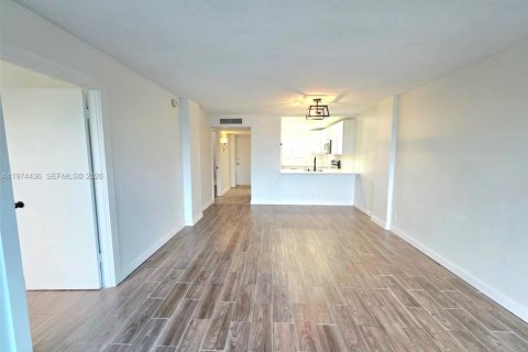 Copropriété à vendre à Oakland Park, Floride: 2 chambres, 90.58 m2 № 2041231 - photo 16