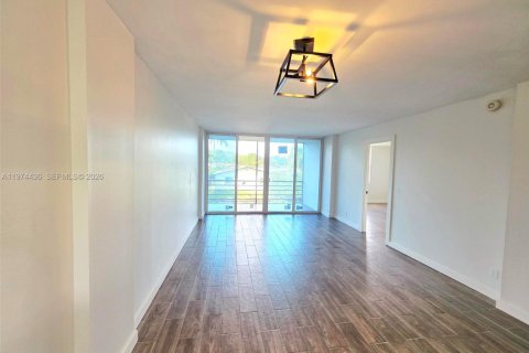 Copropriété à vendre à Oakland Park, Floride: 2 chambres, 90.58 m2 № 2041231 - photo 9