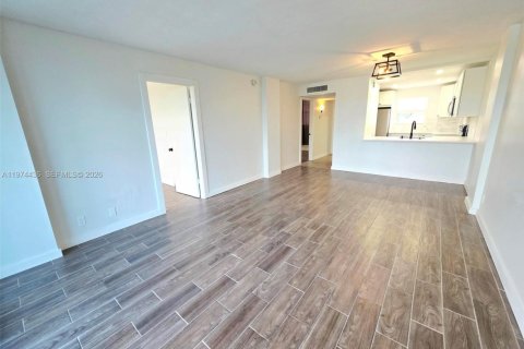 Copropriété à vendre à Oakland Park, Floride: 2 chambres, 90.58 m2 № 2041231 - photo 14