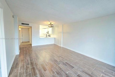 Copropriété à vendre à Oakland Park, Floride: 2 chambres, 90.58 m2 № 2041231 - photo 13