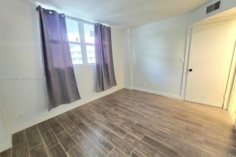 Copropriété à vendre à Oakland Park, Floride: 2 chambres, 90.58 m2 № 2041231 - photo 18