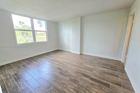 Copropriété à vendre à Oakland Park, Floride: 2 chambres, 90.58 m2 № 2041231 - photo 26