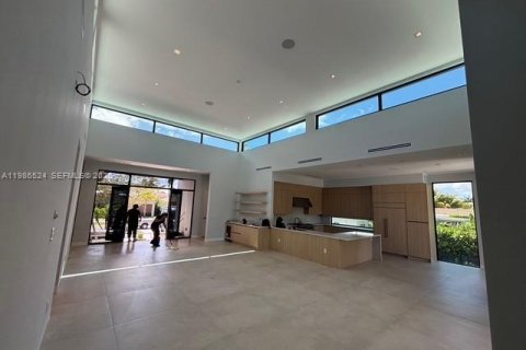 Villa ou maison à vendre à North Miami, Floride: 5 chambres, 288.18 m2 № 2048246 - photo 8