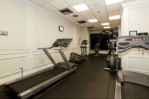 Condominio en alquiler en Hallandale Beach, Florida, 2 dormitorios, 108.23 m2 № 2026656 - foto 19