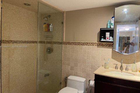 Condominio en alquiler en Hallandale Beach, Florida, 2 dormitorios, 108.23 m2 № 2026656 - foto 8