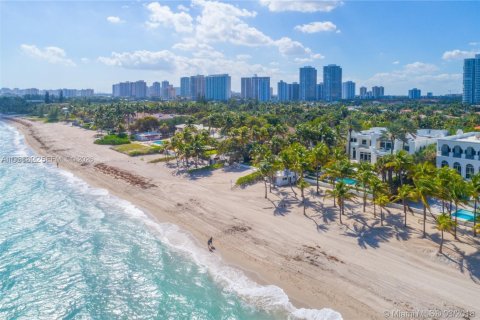 Condominio en alquiler en Hallandale Beach, Florida, 2 dormitorios, 108.23 m2 № 2026656 - foto 17