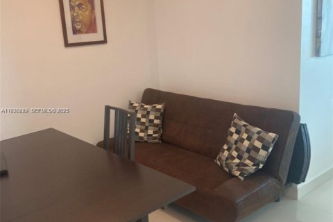Condominio en alquiler en Miami, Florida, 1 dormitorio, 71.35 m2 № 1989308 - foto 26