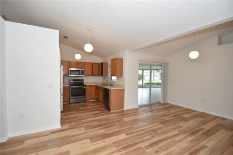 Villa ou maison à louer à Palm Coast, Floride: 4 chambres, 160.54 m2 № 2197537 - photo 8