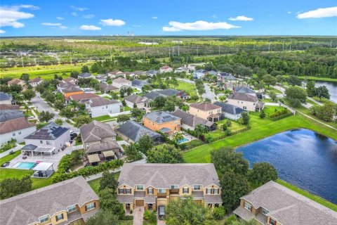 Touwnhouse à vendre à Orlando, Floride: 4 chambres, 187.01 m2 № 1907341 - photo 4