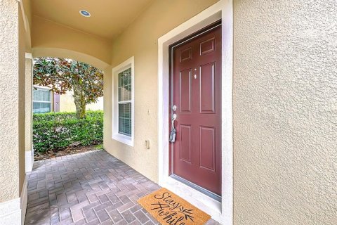 Touwnhouse à vendre à Orlando, Floride: 4 chambres, 187.01 m2 № 1907341 - photo 2