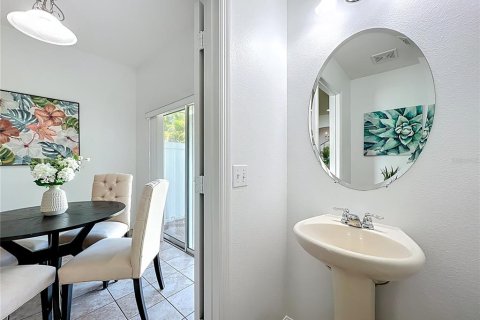 Touwnhouse à vendre à Orlando, Floride: 4 chambres, 187.01 m2 № 1907341 - photo 23