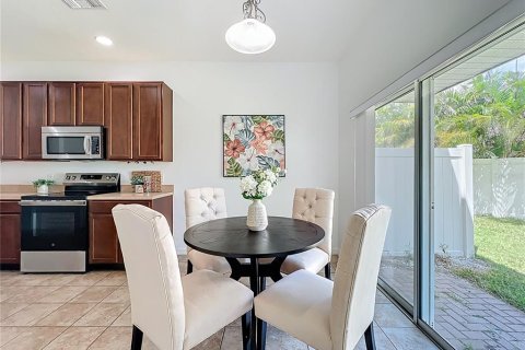 Touwnhouse à vendre à Orlando, Floride: 4 chambres, 187.01 m2 № 1907341 - photo 22