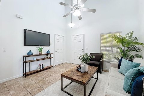Touwnhouse à vendre à Orlando, Floride: 4 chambres, 187.01 m2 № 1907341 - photo 5