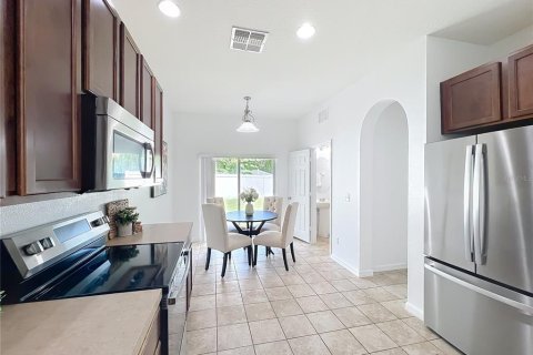 Touwnhouse à vendre à Orlando, Floride: 4 chambres, 187.01 m2 № 1907341 - photo 16