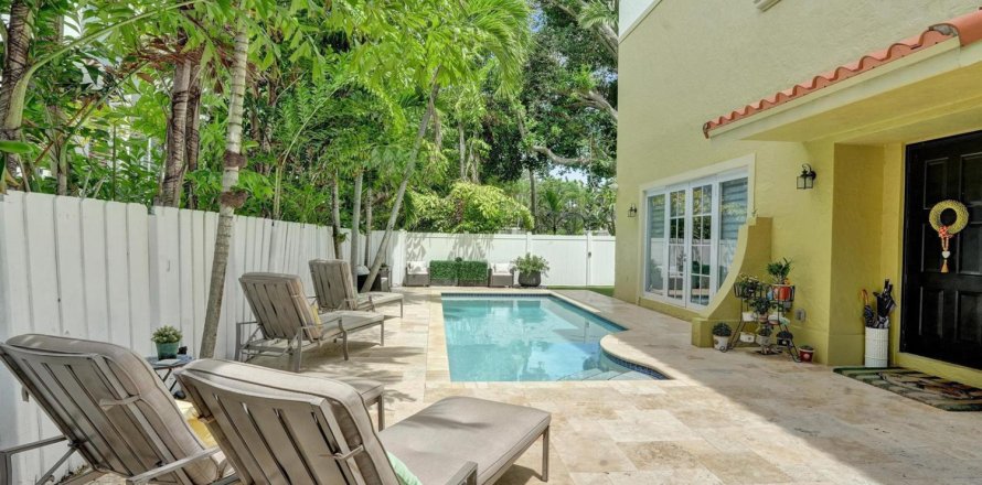 Touwnhouse à Fort Lauderdale, Floride 4 chambres, 240.25 m2 № 2262532
