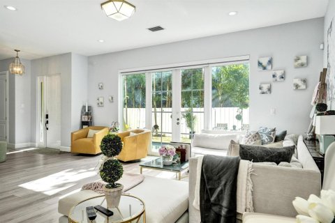 Touwnhouse à louer à Fort Lauderdale, Floride: 4 chambres, 240.25 m2 № 2262532 - photo 13