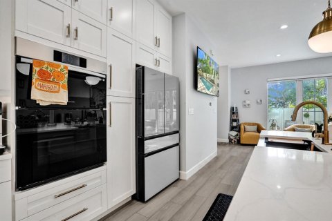 Touwnhouse à louer à Fort Lauderdale, Floride: 4 chambres, 240.25 m2 № 2262532 - photo 26