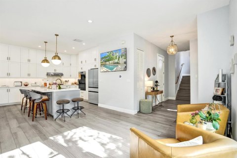 Touwnhouse à louer à Fort Lauderdale, Floride: 4 chambres, 240.25 m2 № 2262532 - photo 8