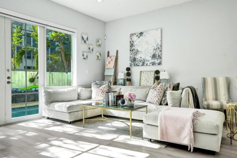 Touwnhouse à louer à Fort Lauderdale, Floride: 4 chambres, 240.25 m2 № 2262532 - photo 12