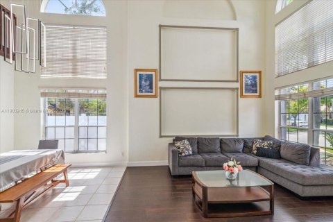 Casa en venta en Miramar, Florida, 4 dormitorios, 332.5 m2 № 1954532 - foto 5