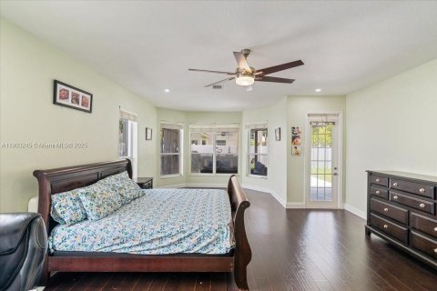 Casa en venta en Miramar, Florida, 4 dormitorios, 332.5 m2 № 1954532 - foto 23