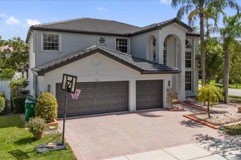 Casa en venta en Miramar, Florida, 4 dormitorios, 332.5 m2 № 1954532 - foto 1
