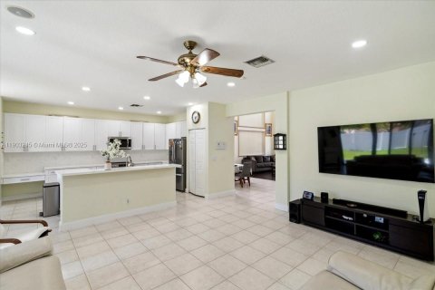 Casa en venta en Miramar, Florida, 4 dormitorios, 332.5 m2 № 1954532 - foto 13