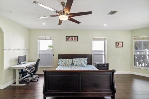 Casa en venta en Miramar, Florida, 4 dormitorios, 332.5 m2 № 1954532 - foto 24