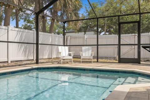 Villa ou maison à louer à Tampa, Floride: 3 chambres, 140.93 m2 № 2391116 - photo 2
