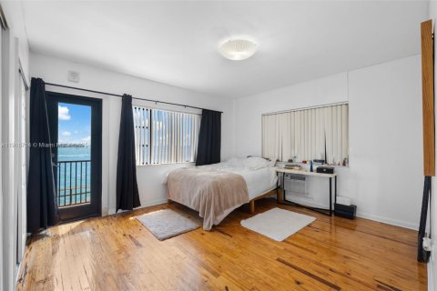 Купить кондоминиум в Майами, Флорида 2 спальни, 87.42м2, № 1971795 - фото 6