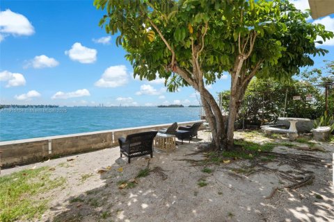 Купить кондоминиум в Майами, Флорида 2 спальни, 87.42м2, № 1971795 - фото 19