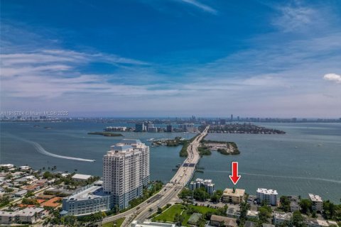 Купить кондоминиум в Майами, Флорида 2 спальни, 87.42м2, № 1971795 - фото 23