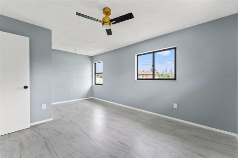 Villa ou maison à vendre à Port Charlotte, Floride: 3 chambres, 132.57 m2 № 2413517 - photo 17