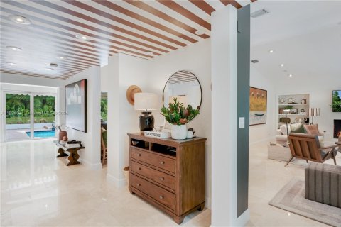 House in Pinecrest, Florida 4 bedrooms, 369.57 sq.m. № 1947386 - photo 5