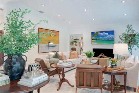 House in Pinecrest, Florida 4 bedrooms, 369.57 sq.m. № 1947386 - photo 19