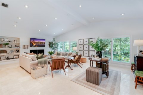 House in Pinecrest, Florida 4 bedrooms, 369.57 sq.m. № 1947386 - photo 17