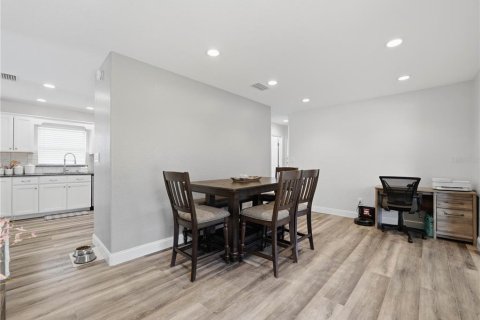 Villa ou maison à vendre à Wauchula, Floride: 3 chambres, 136.1 m2 № 2406605 - photo 8