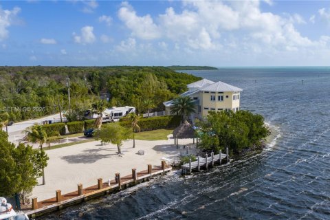 Casa en venta en Key Largo, Florida, 6 dormitorios, 475.01 m2 № 2078834 - foto 3