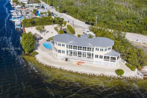 Casa en venta en Key Largo, Florida, 6 dormitorios, 475.01 m2 № 2078834 - foto 25