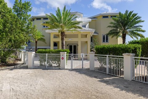 Casa en venta en Key Largo, Florida, 6 dormitorios, 475.01 m2 № 2078834 - foto 4