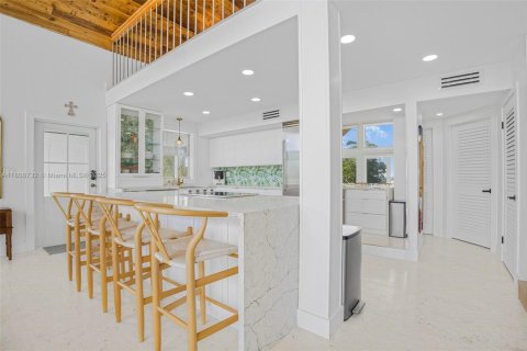 House in Key Largo, Florida 3 bedrooms, 158.96 sq.m. № 1865192 - photo 19