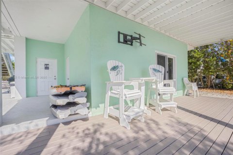 House in Key Largo, Florida 3 bedrooms, 158.96 sq.m. № 1865192 - photo 8